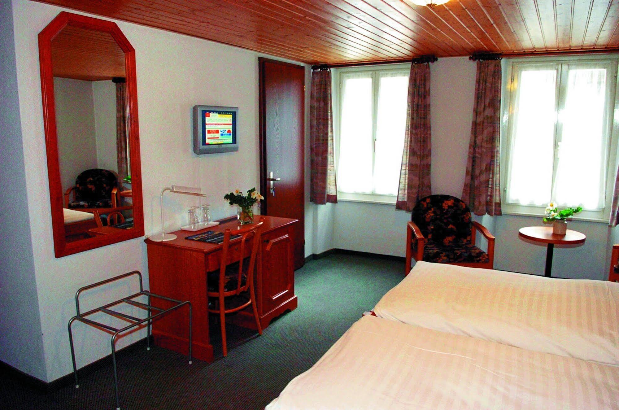 Hotel & Restaurant Forni Airolo Luaran gambar